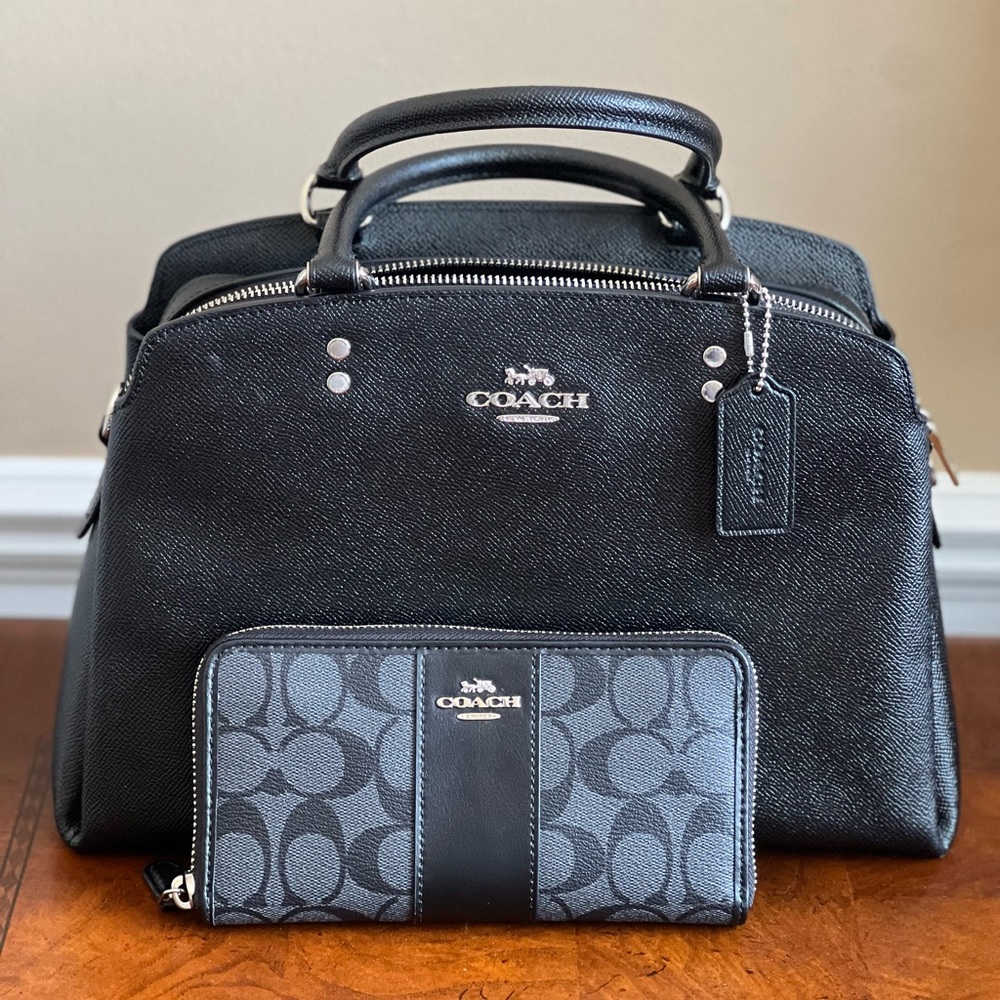 Coach purse and wallet set black